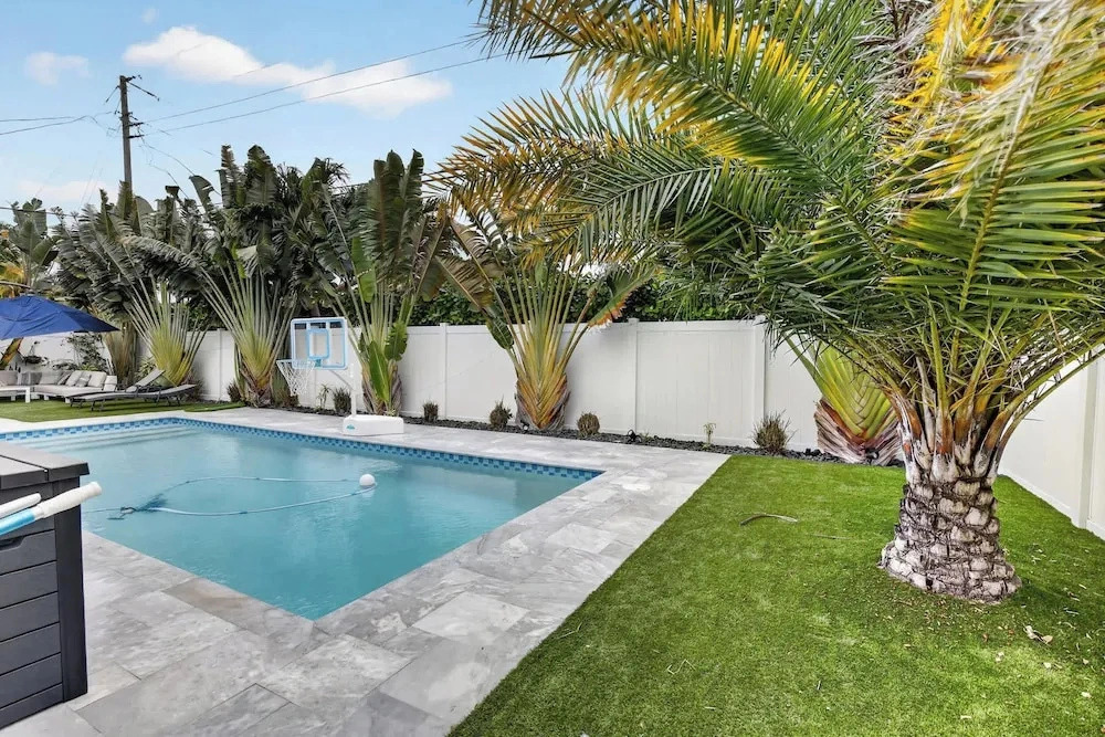 Imperial Point Villa With Pool