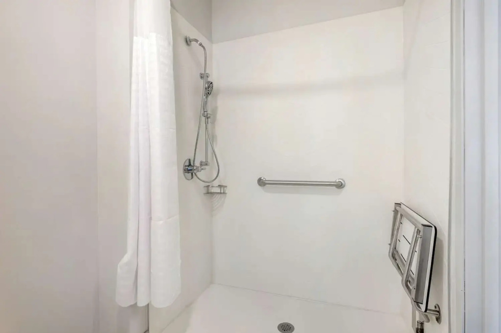 Comfort Inn Kendallville East