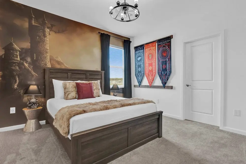 Upstay Epic 15br Mansion for Big Groups Near Parks