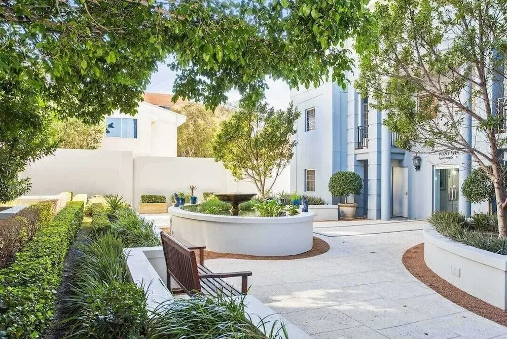 Colin St Apartment