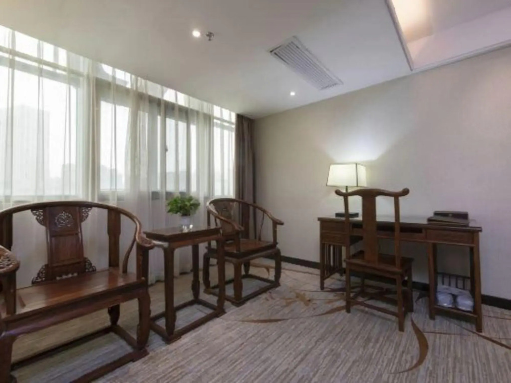 Bohuang Hotel