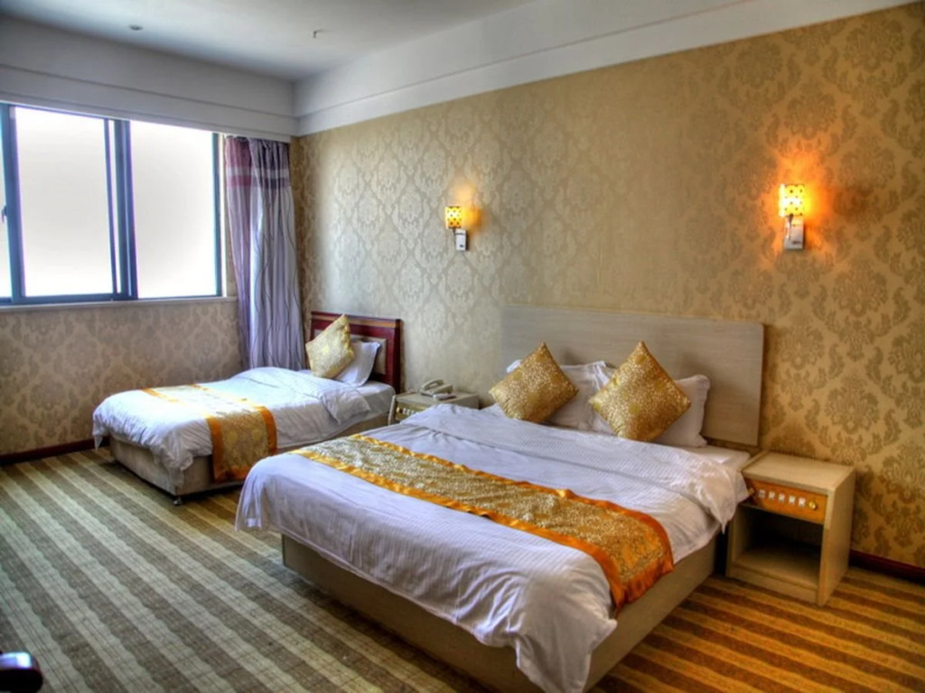 Kaimei Business Hotel