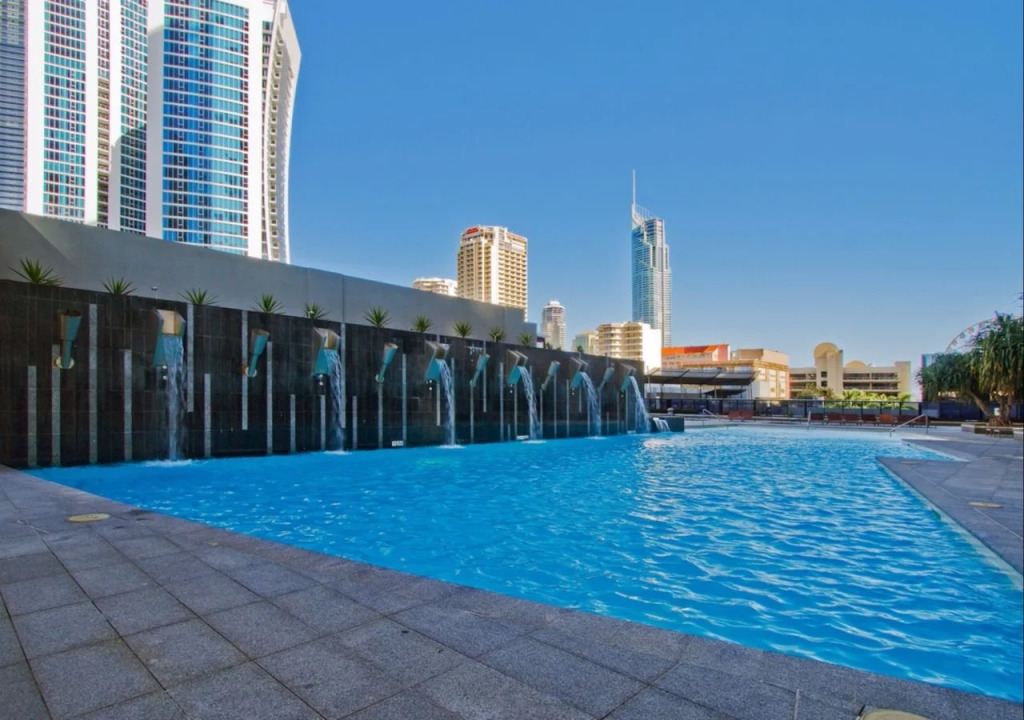 Circle On Cavill Surfers Paradise Apartments-Holiday Paradise