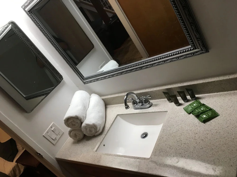 Society Hill Hotel