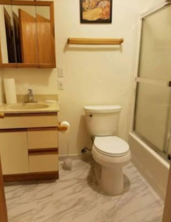 Albany Hill Apartment