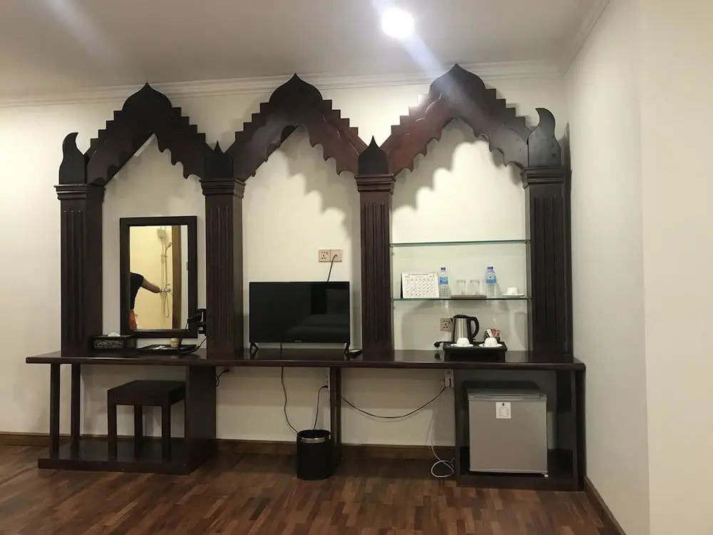 Famous Hotel Bagan