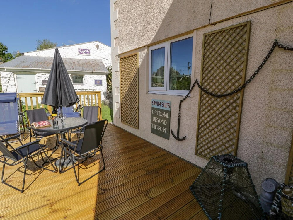 The Anchorage Apartment