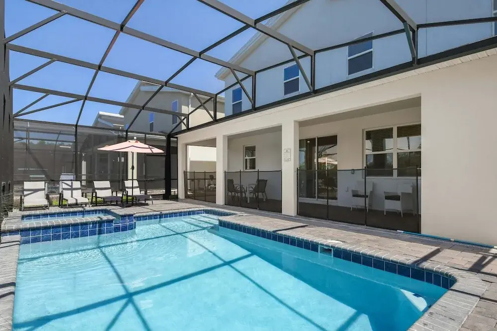 Lake View Cozy Home w/ Pool & Games Near Disney