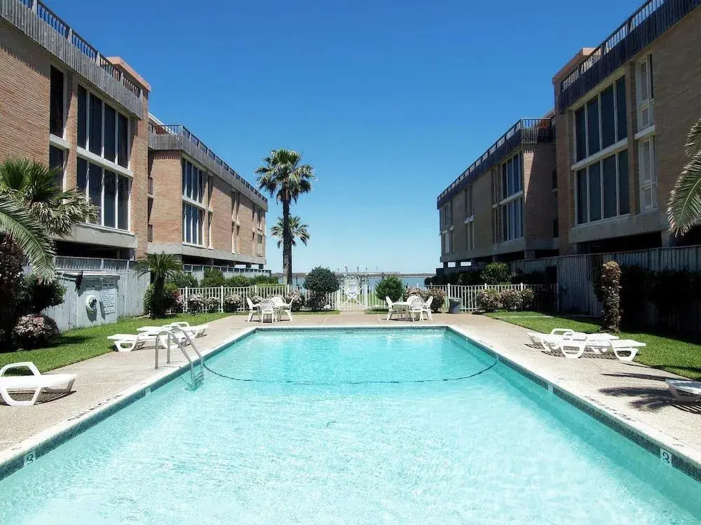 Channelview 211 2 Bedrooms 2 Bathrooms Condo