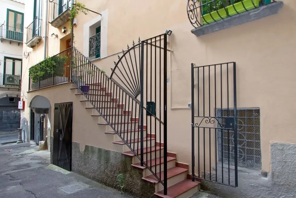 Starhost Salerno