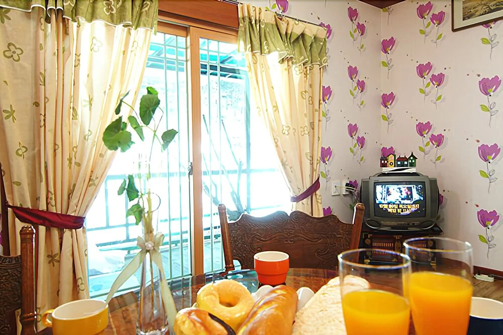 Gapyeong Four Season Valley Gaegok Aegyeon Pension