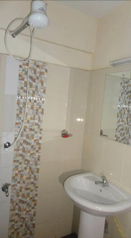 Ngara Riverside Lodge