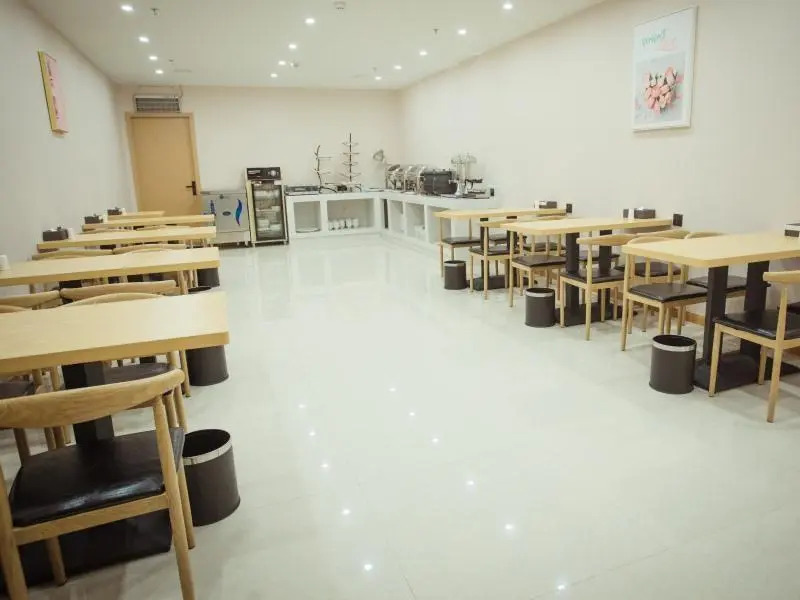 GreenTree Inn Nantong Development Zone Country Gar