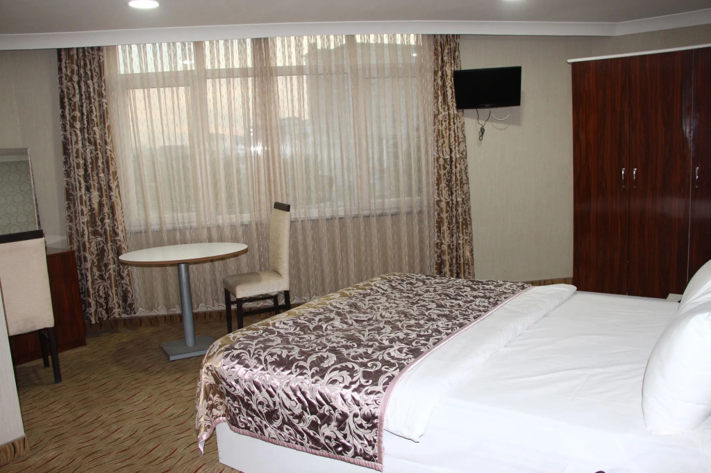 Sinan Hotel