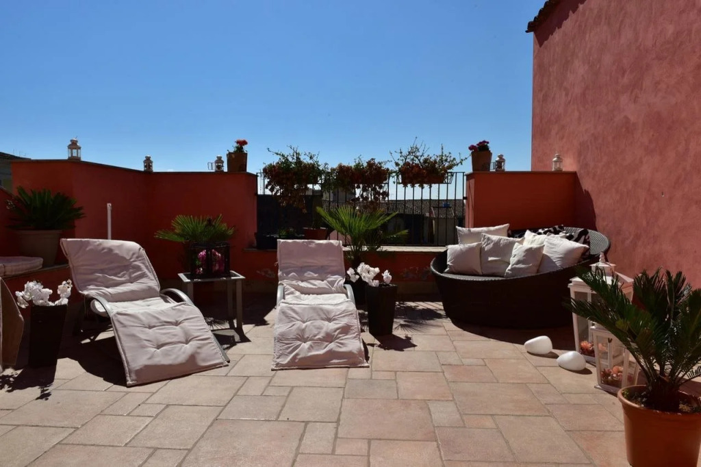 Home De Curtis