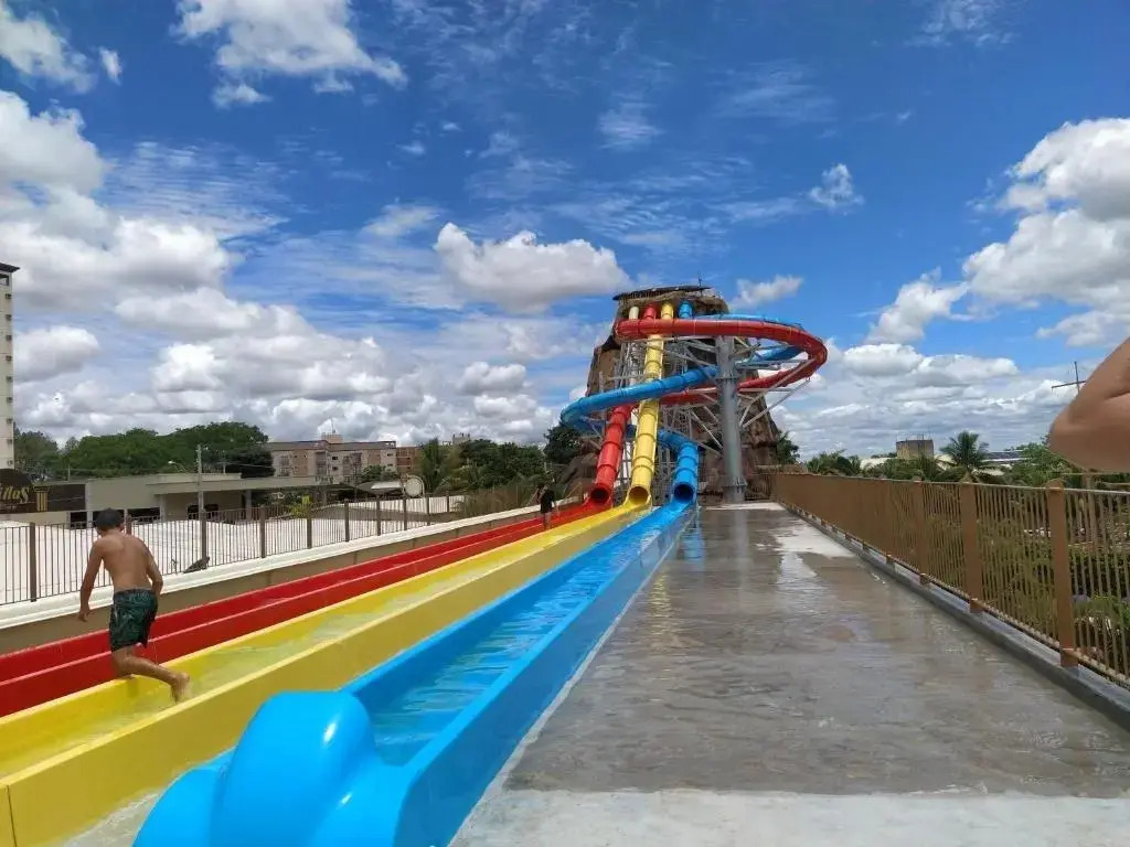 SPAZZIO DIROMA e entrada Grátis no Acqua Park Diroma