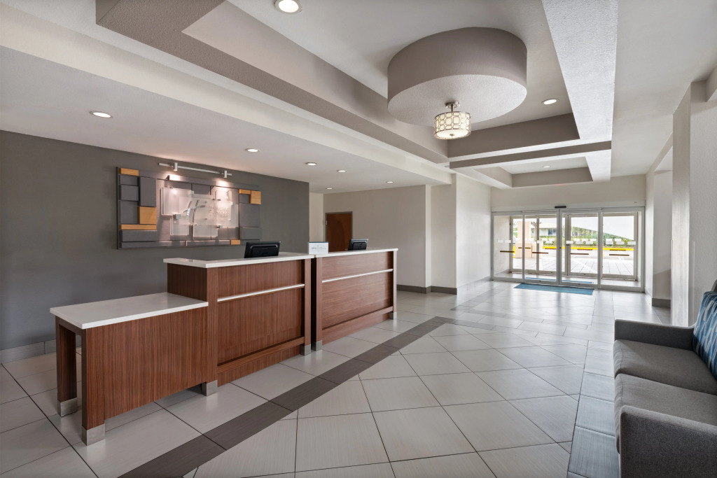 Holiday Inn Express & Suites Boynton Beach by IHG