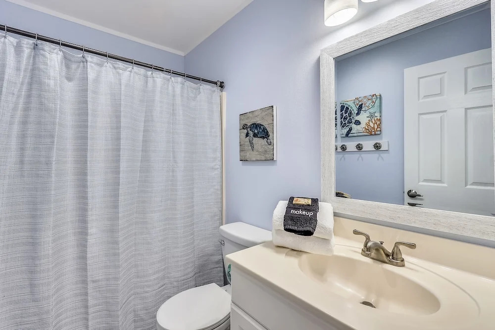 SPC 3203 - Recently Upgraded Pet Friendly 2 BR at Sandpiper Cove - Gorgeous unit by RedAwning