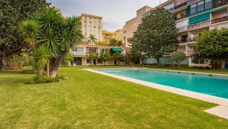 Stylish 3 Bedroom Penthouse in Marbella Centre with Large Pool close to the Beach