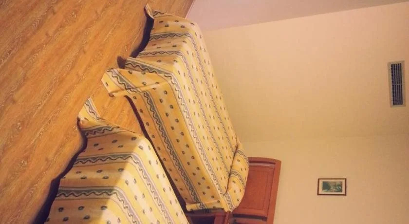 Natassa Motel