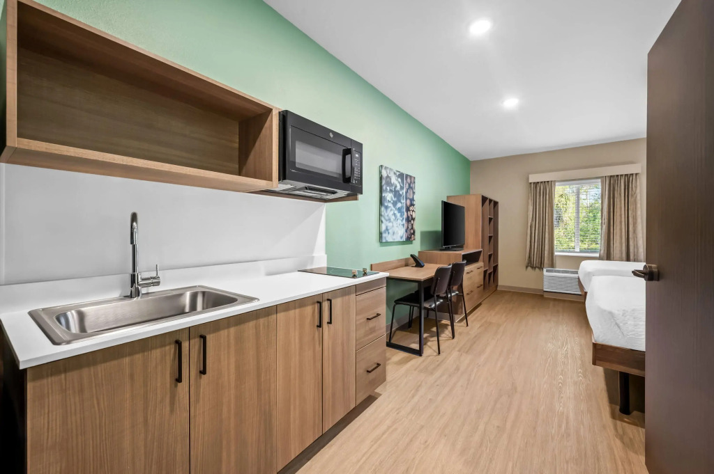 Echo Suites Extended Stay By Wyndham Naples
