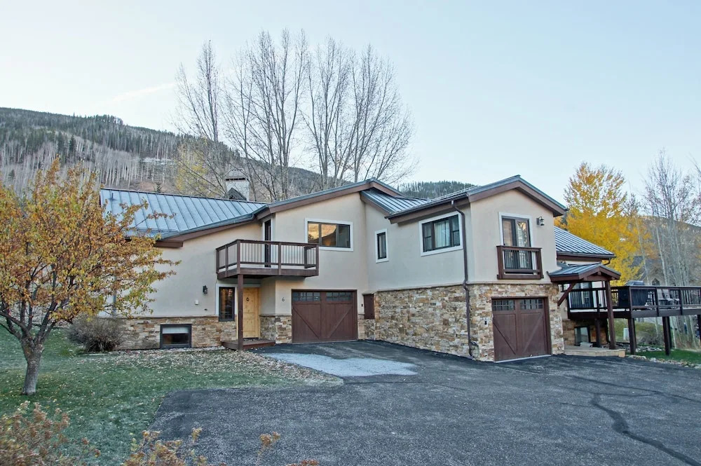 1546 Matterhorn Cir 6 5 Bedroom Home