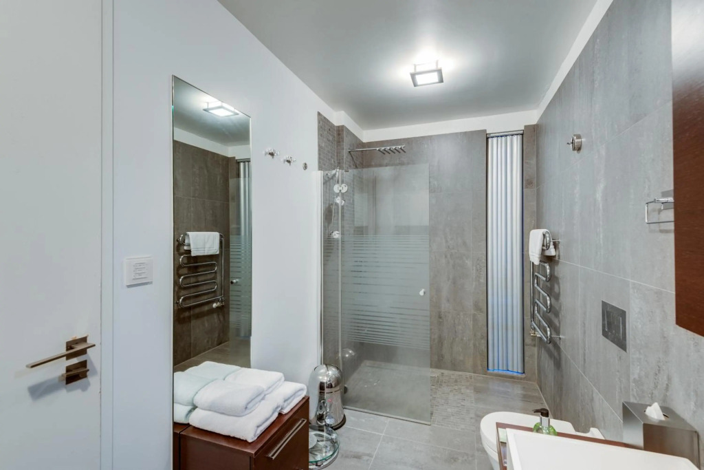 Black Pearl Apartment Hotel