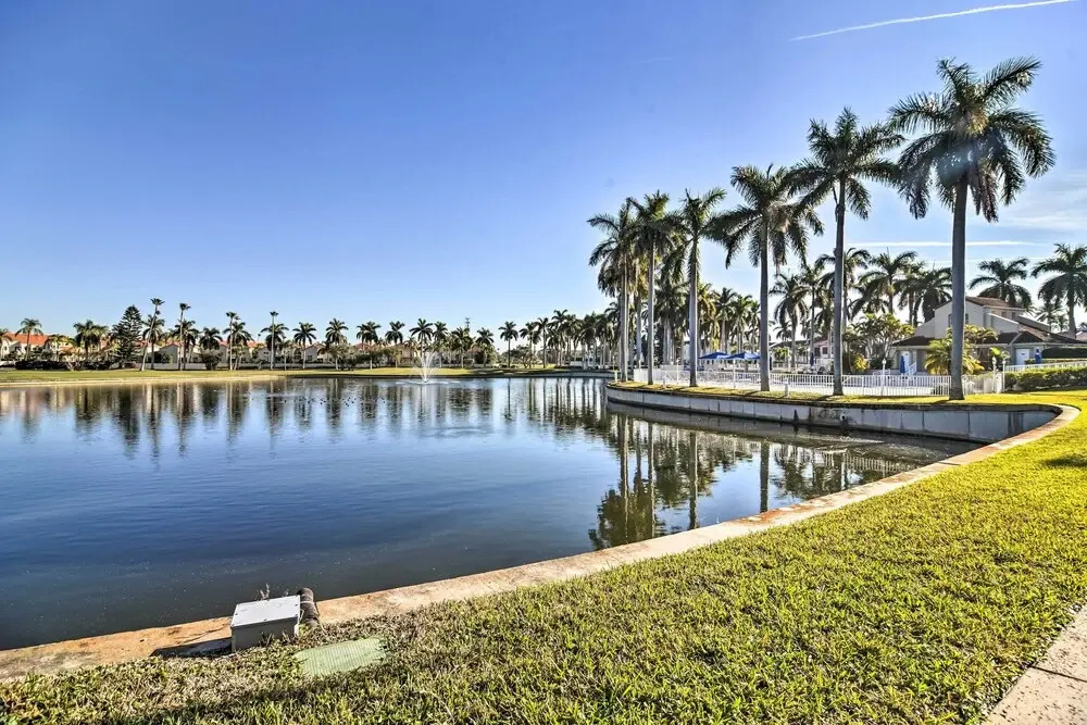 St Pete Condo w/ Private Lanai & Community Pool!