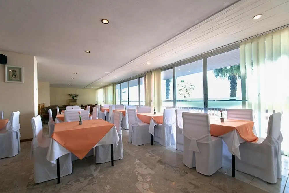 Avra Hotel