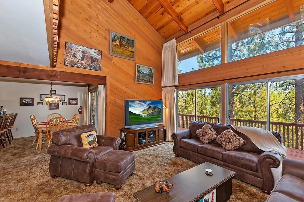 051 - Vista Retreat
