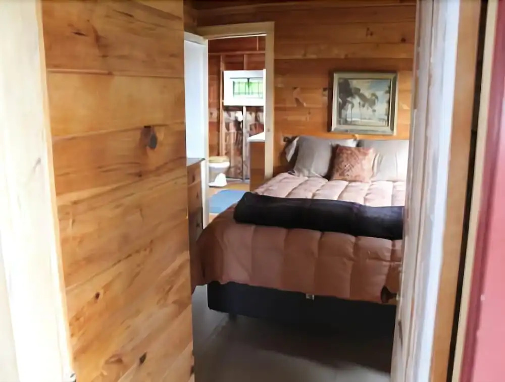 Jennifers Cottage - Two Bedroom Home