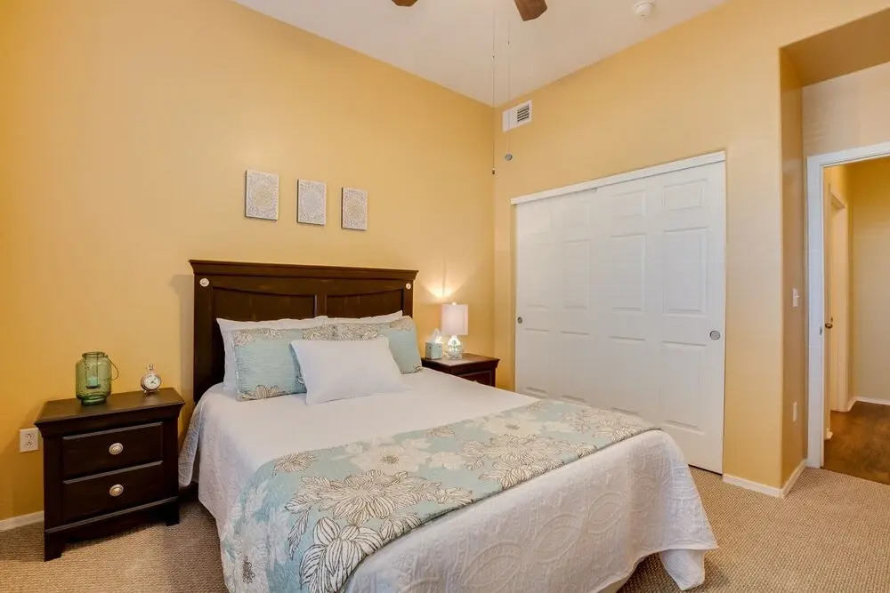 Ground Floor Condo Steps Away From Pool & Spa!! 2 Bedroom Condo by RedAwning