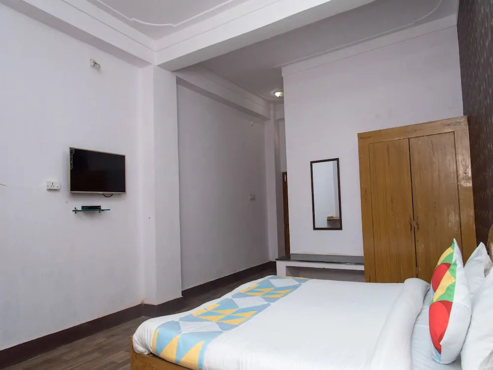 Oyo 16816 Home Garden View Resort Stay NH 48 Kaya