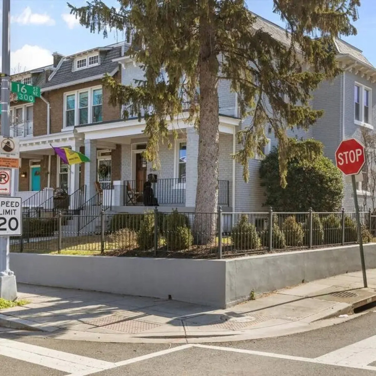 Stone s Throw From Capitol Hill Free Parking