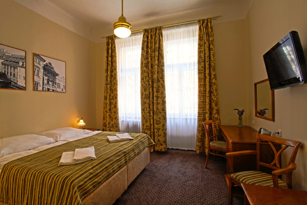 Anna Hotel