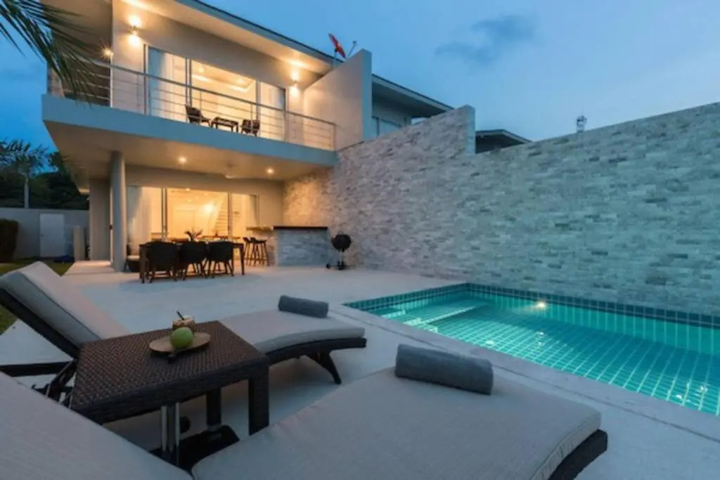 **75% DISCOUNT** 3 Bed/4 Bath SEA VIEWS BIG GARDEN