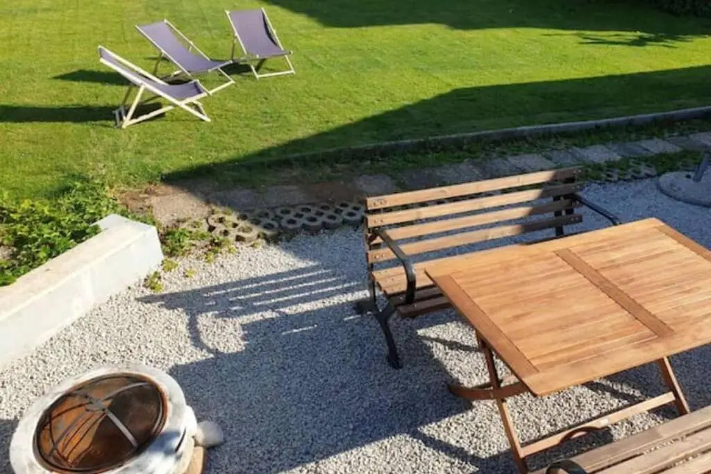 Huge BBQ Garden, Spacious Flat, AC, Free Parking 1
