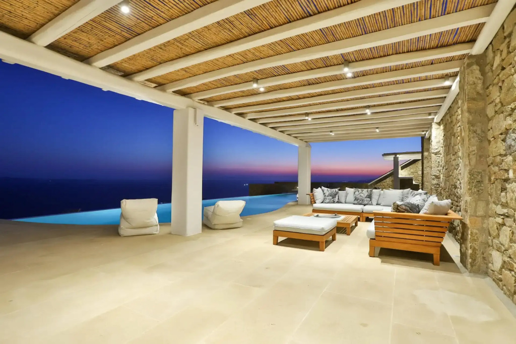 Altavista Villa