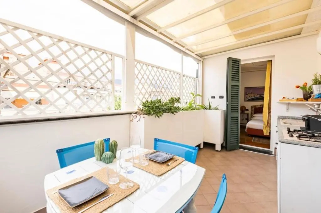 Suite in Centro Storico a Loano con GARAGE