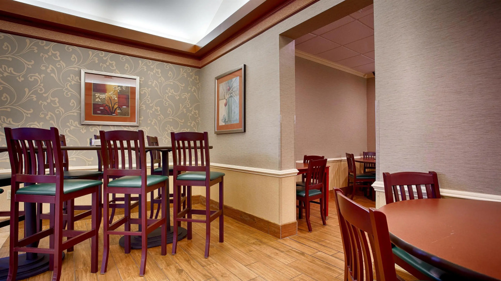BEST WESTERN PLUS Inn at Valley View