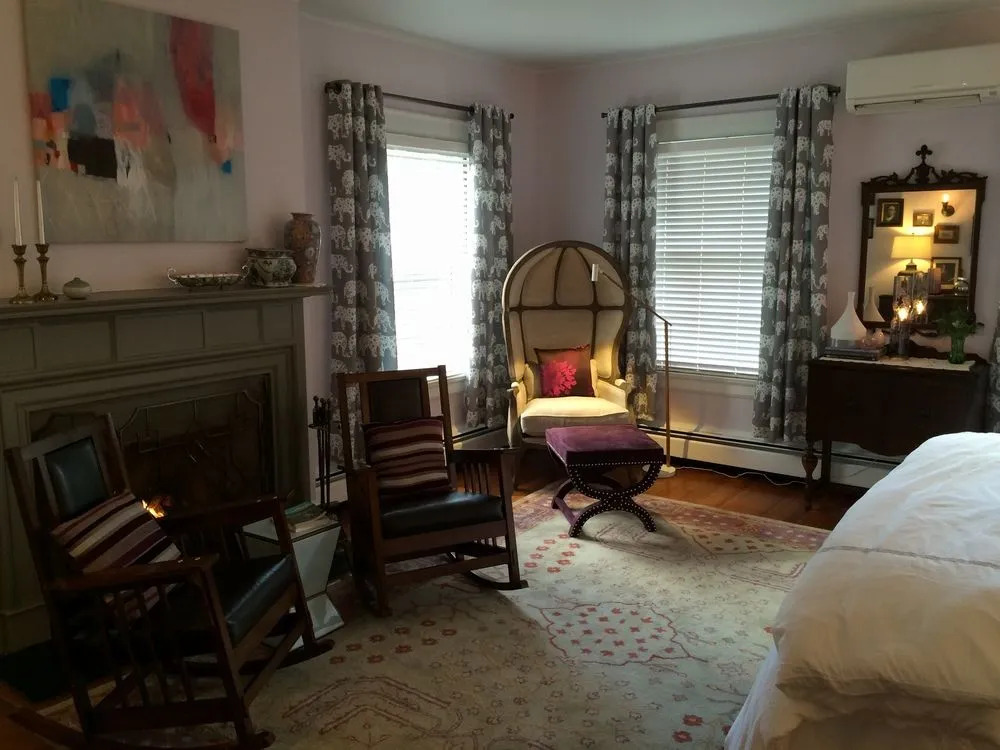 The Applewood Manor