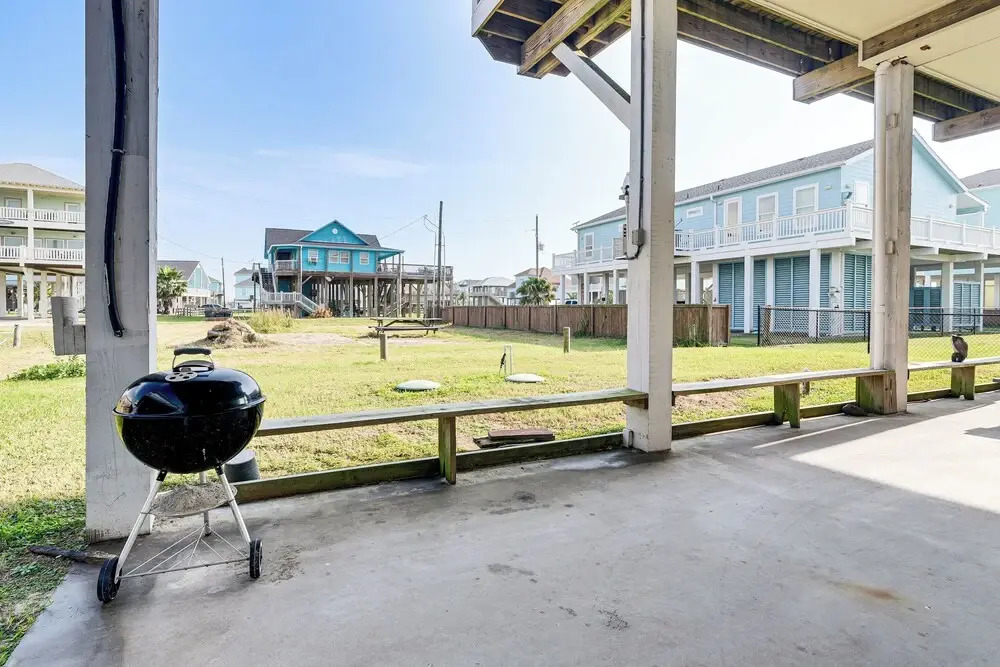 'the Beach House' Bolivar Peninsula Family Getaway