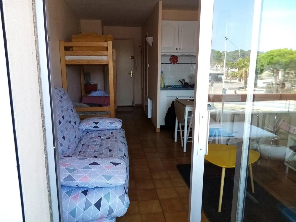 Studio in La Seyne-sur-mer, With Wonderful sea View, Furnished Terrace and Wifi