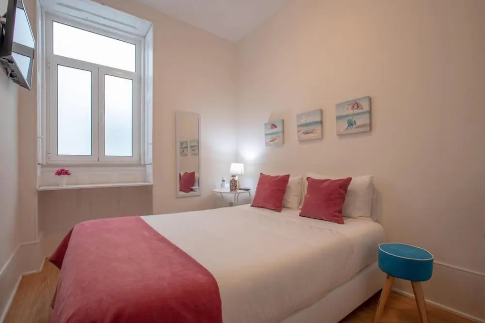 Apartment With 5 Bedrooms in Aveiro, With Wonderful City View and Wifi Near the Beach