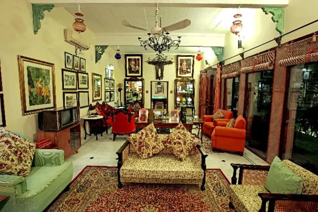 Pal Garh Heritage Hotel