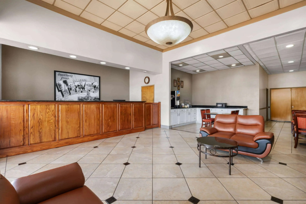 Super 8 by Wyndham Longview/North