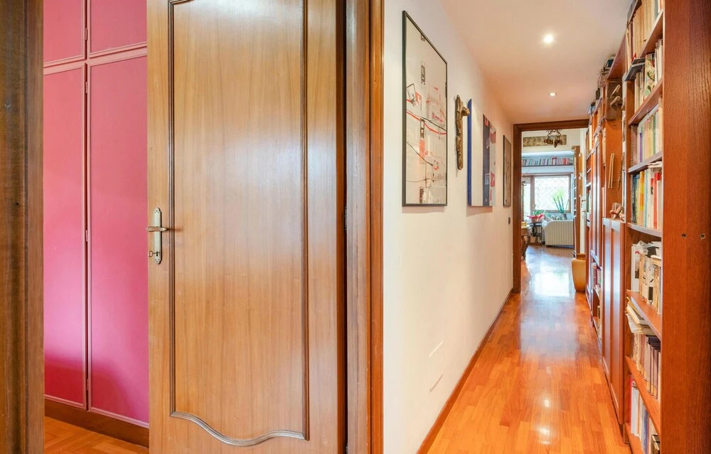 Beautiful Apartment in Roma With Wifi and 2 Bedrooms