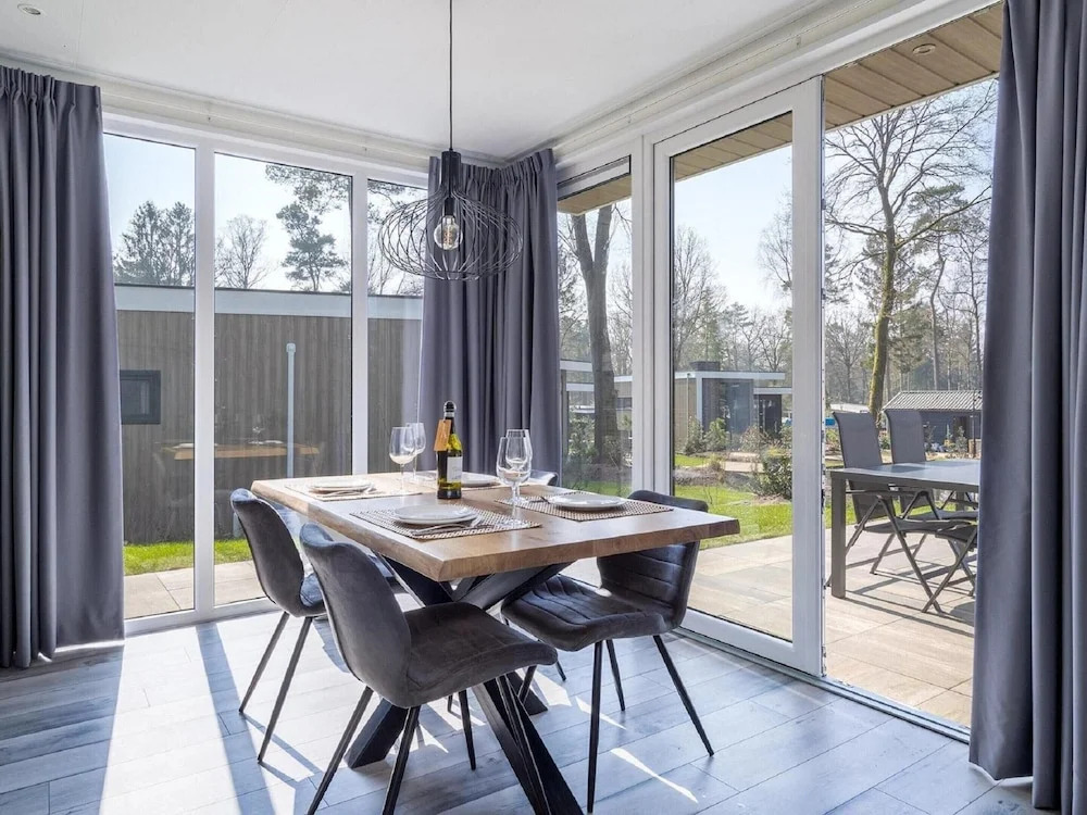 Luxury Stay Near Veluwe Park