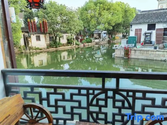 Qinnanshe Lane Inn (Tongli Ancient Town Store)