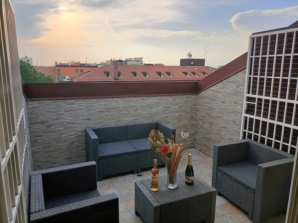 b&b Center Gallery